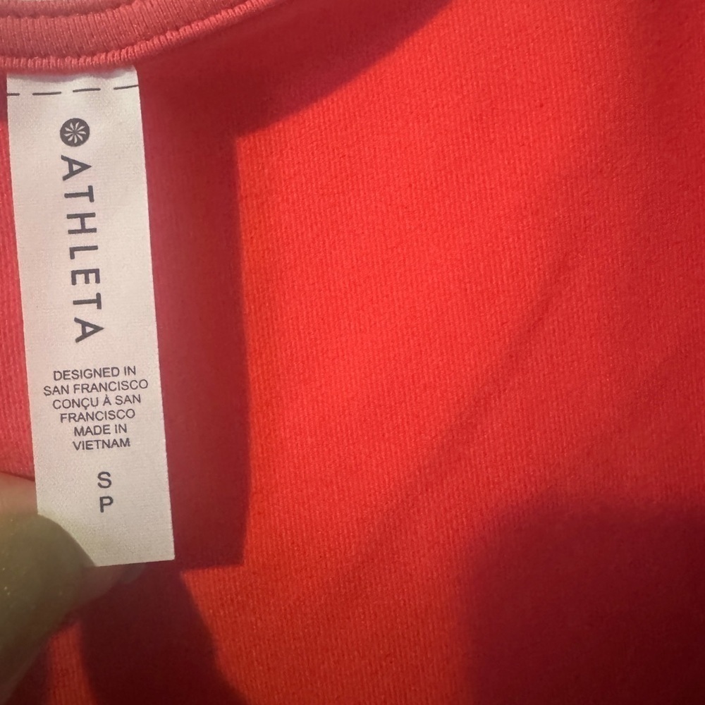 NWT Athleta Size Small Shanti Scoop Top Red - Picture 4 of 6